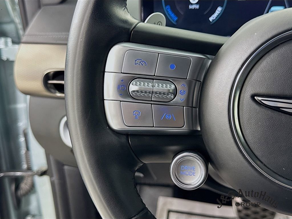Used 2023 Genesis GV60 Performance image 13