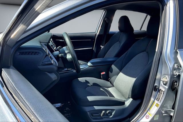 Used 2019 Toyota Camry LE image 20