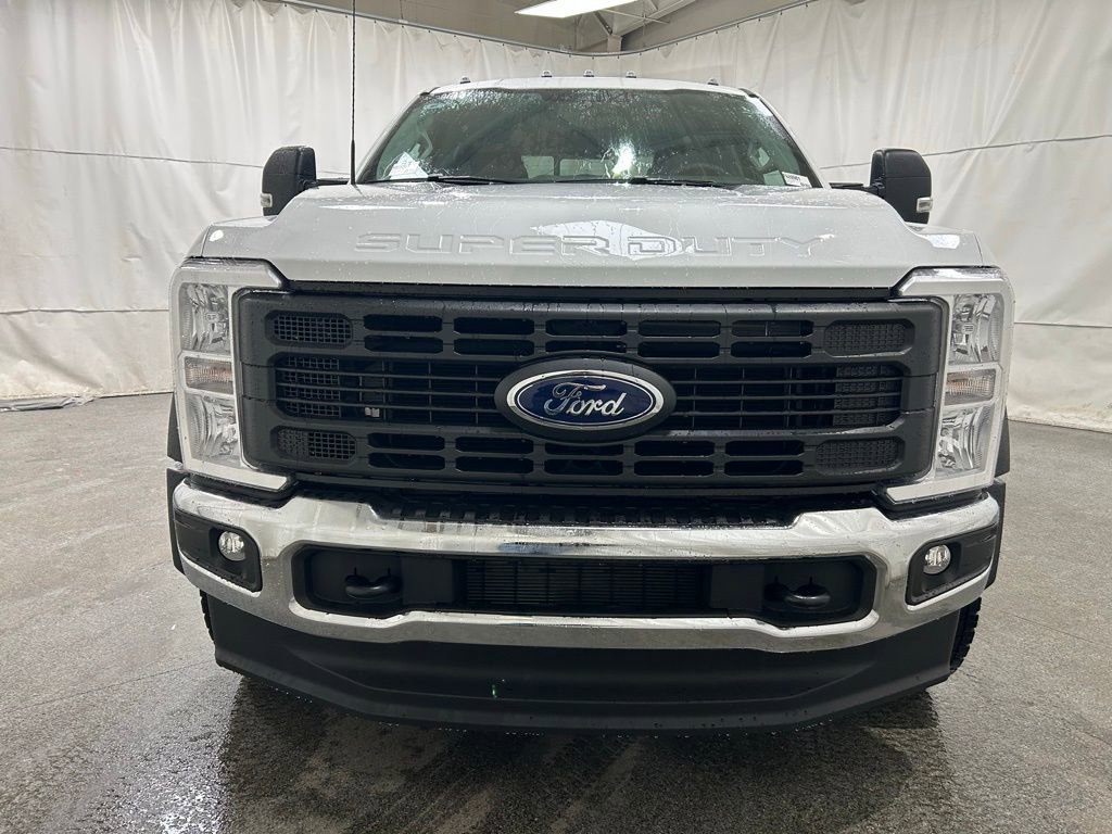 New 2026 Ford F450 XL w/ XL Driver Assist Package image 3