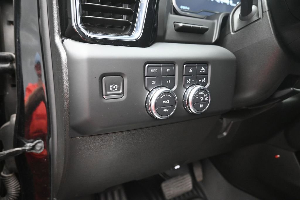 Used 2024 GMC Sierra 3500 Denali w/ Denali Reserve Package AWD/4WD image 13