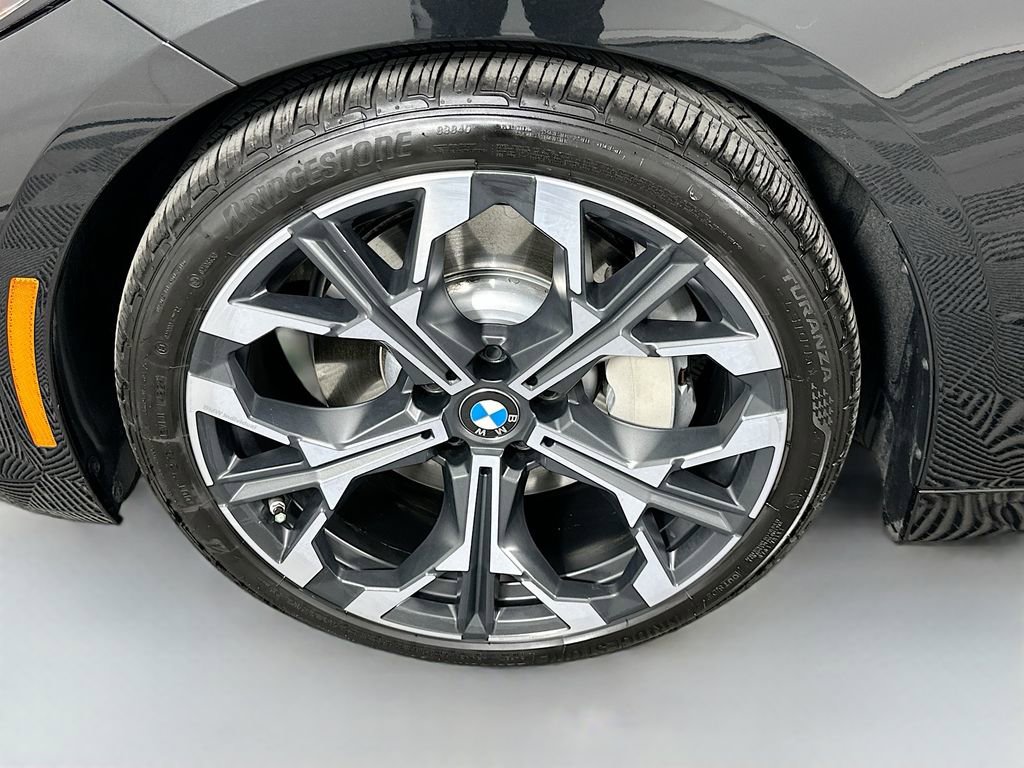 Used 2025 BMW 430i Coupe w/ Convenience Package image 32