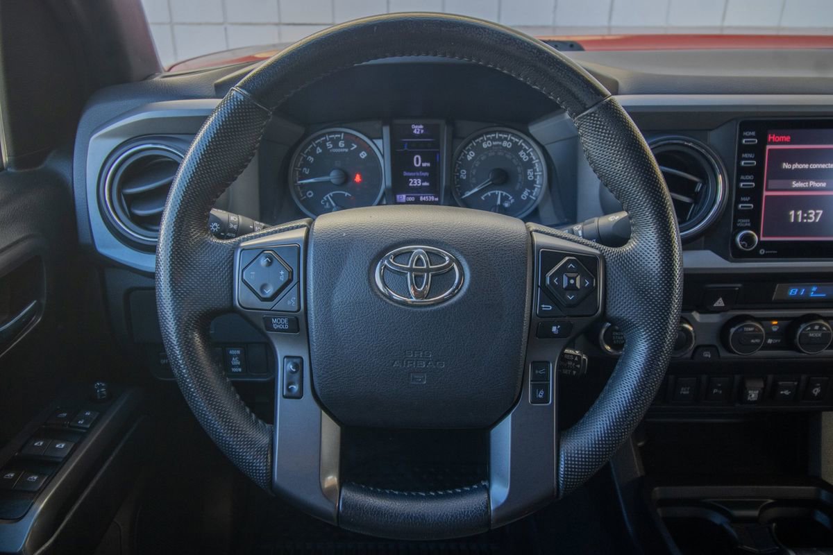 Used 2022 Toyota Tacoma TRD Off-Road image 32