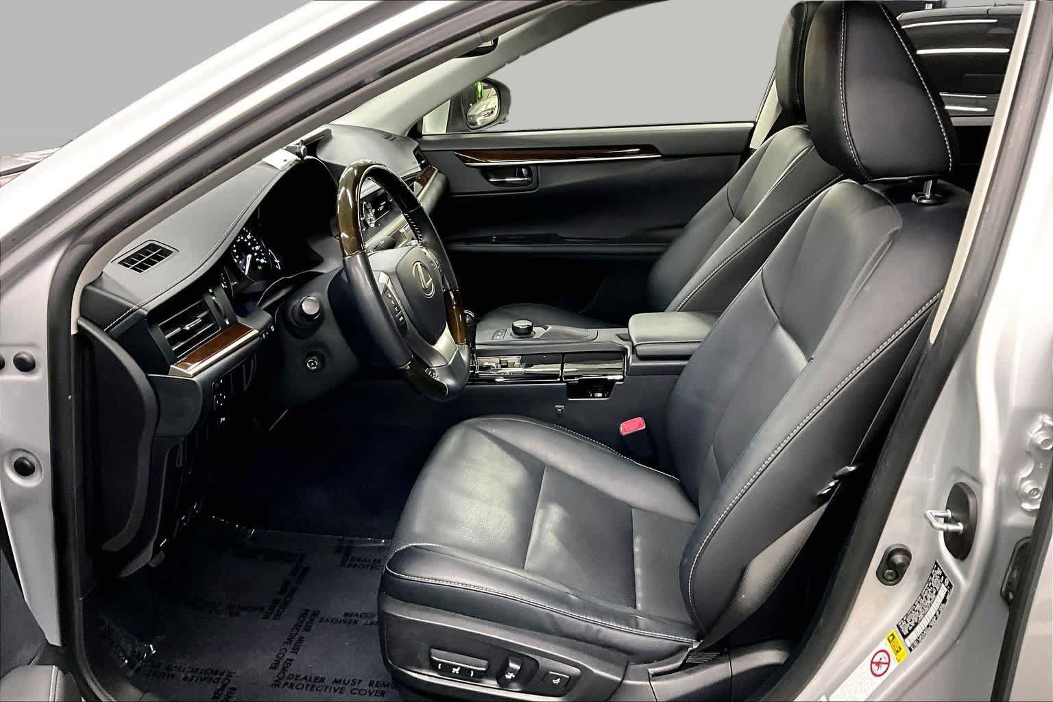 Used 2014 Lexus ES 350 w/ Premium Package FWD image 7
