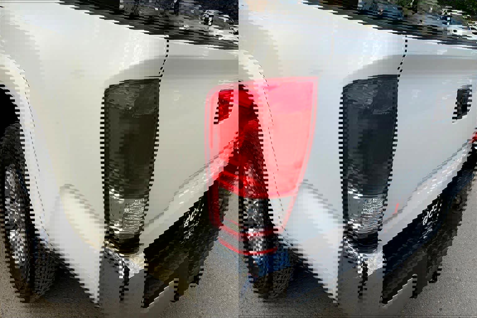 Used 2017 Toyota Tacoma SR5 w/ Tow Package image 28