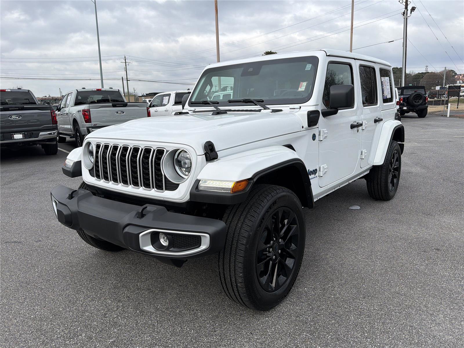 Used 2025 Jeep Wrangler Sahara w/ Safety Group image 2