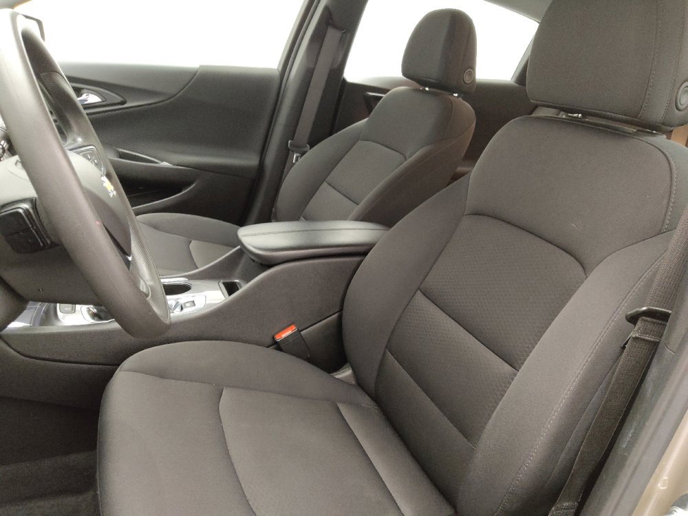 Used 2024 Chevrolet Malibu LT image 17