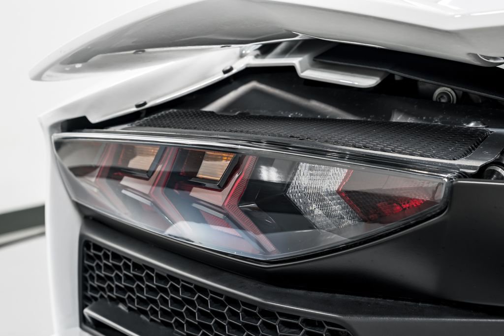 Used 2018 Lamborghini Aventador S image 58