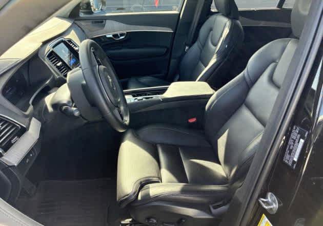 Used 2025 Volvo XC90 T8 Ultra w/ Protection Package Premier AWD/4WD image 2