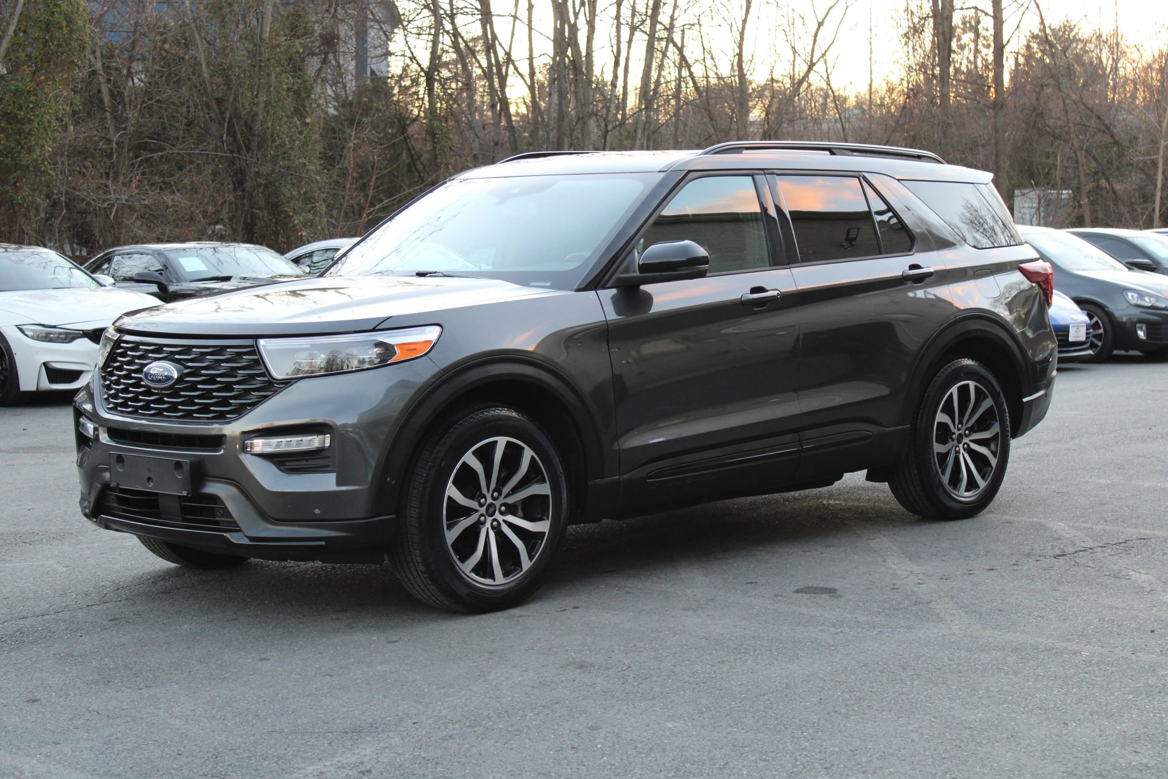 Used 2020 Ford Explorer ST image 3