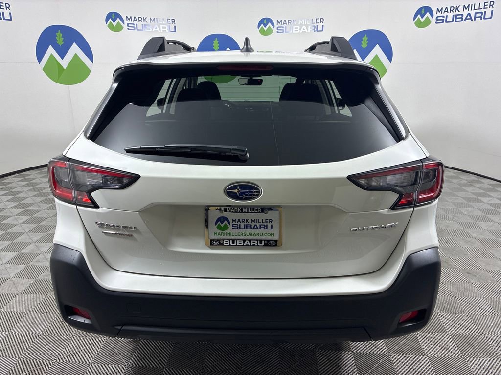 Certified 2025 Subaru Outback Premium AWD/4WD image 10