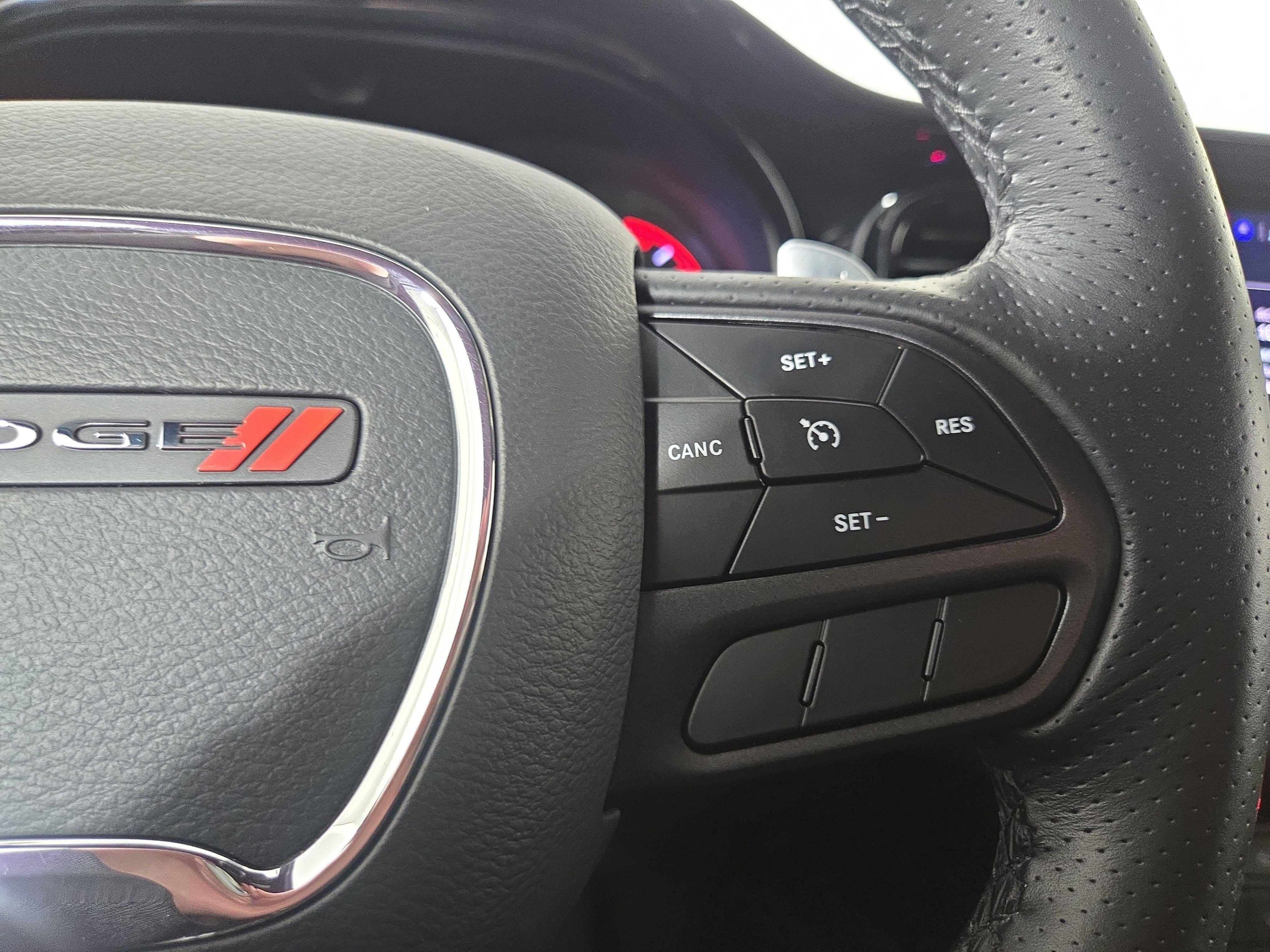 Certified 2025 Dodge Durango R/T w/ Blacktop Package image 18