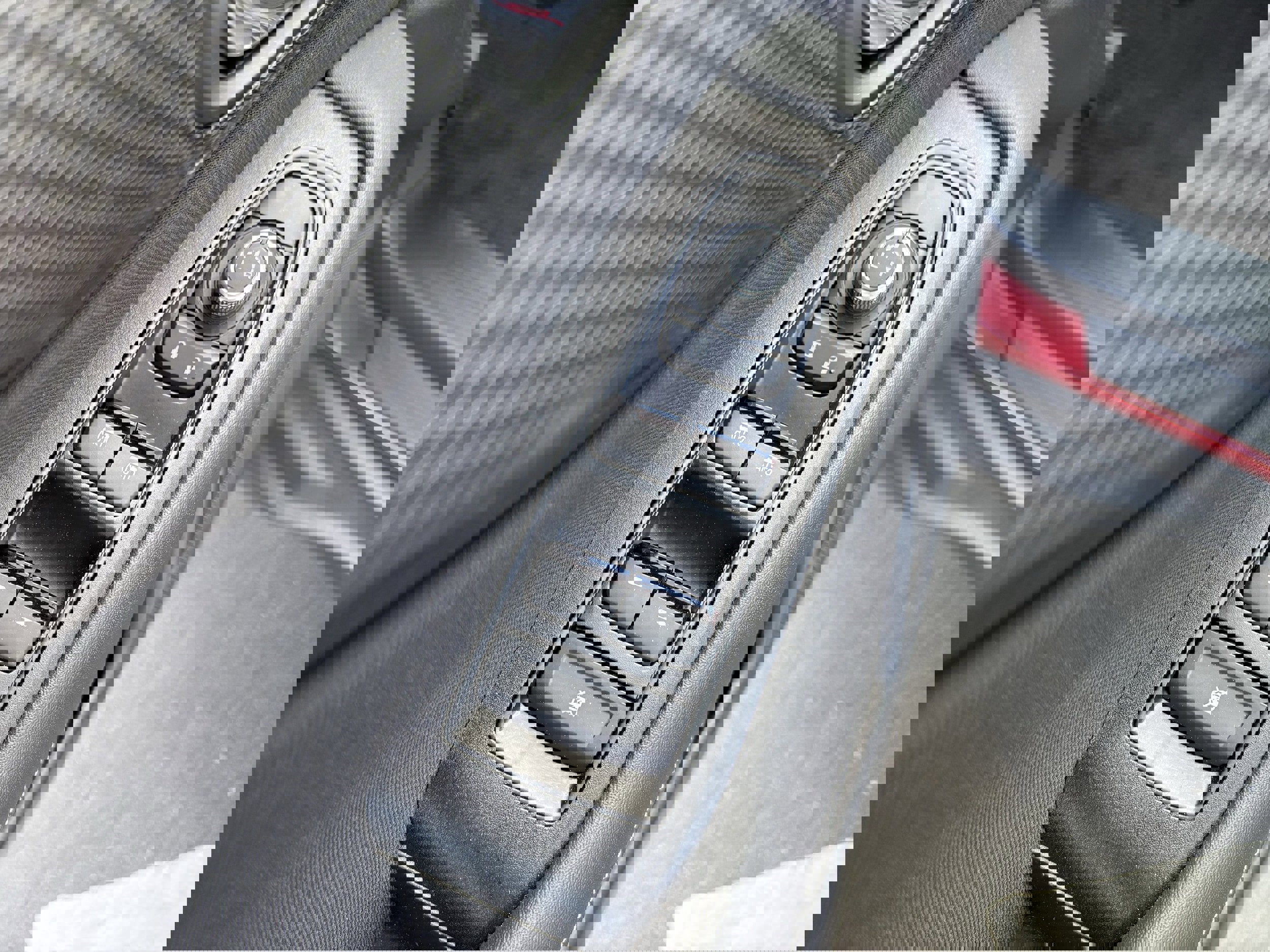 Certified 2025 Subaru Outback Premium AWD/4WD image 26