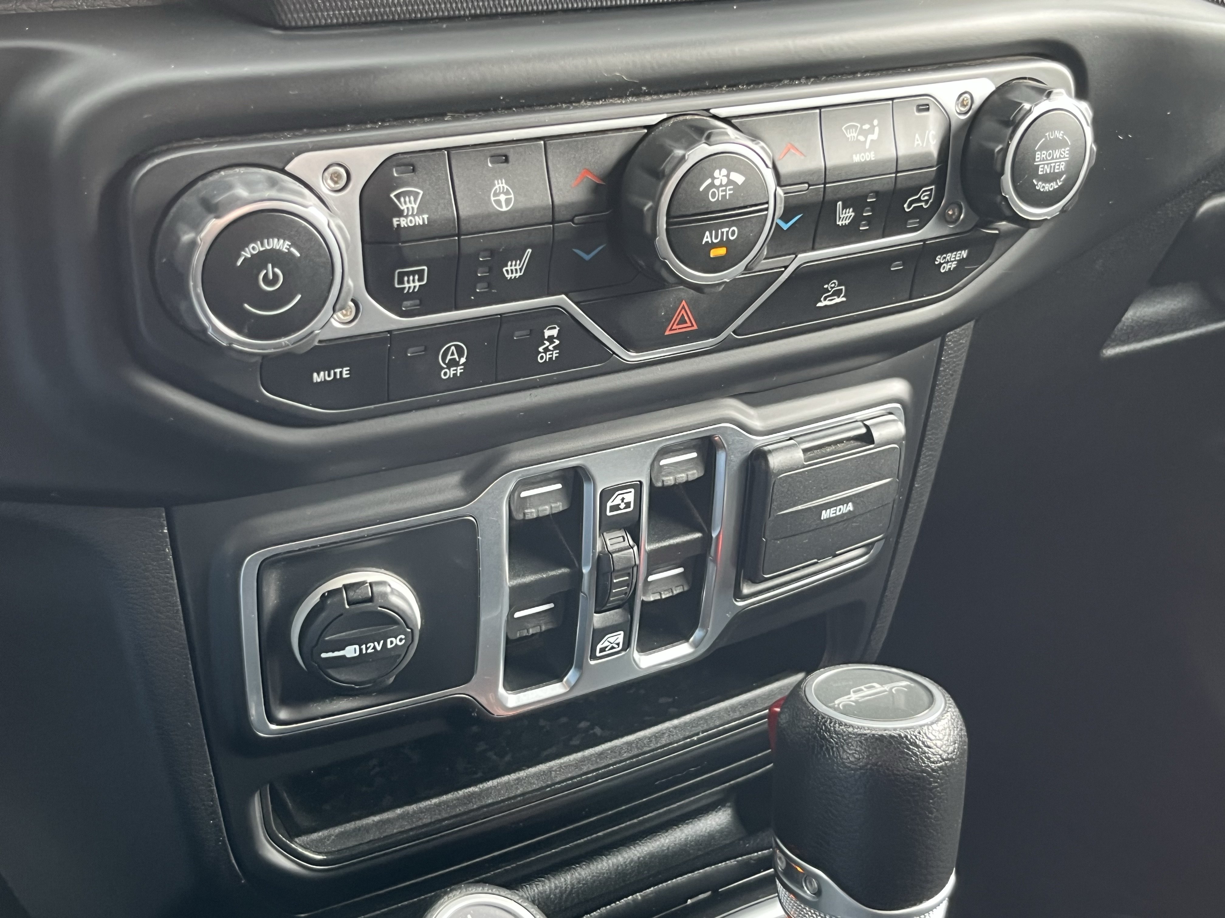 Used 2021 Jeep Gladiator Sport AWD/4WD image 27