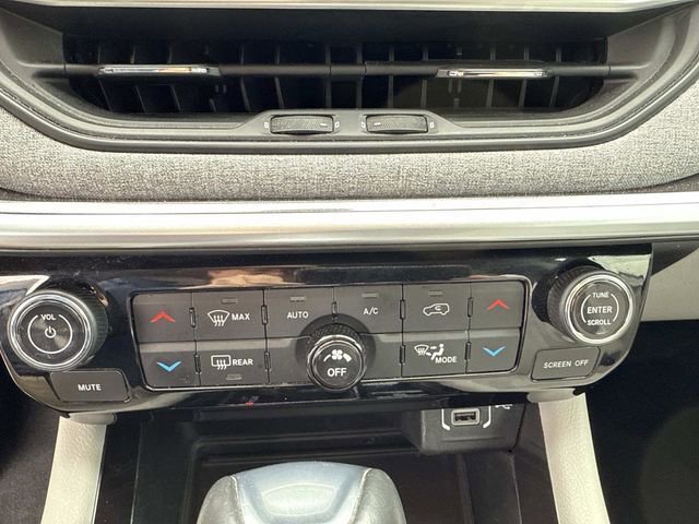 Used 2022 Jeep Compass Latitude w/ Sun and Sound Group image 28