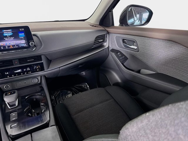 Certified 2023 Nissan Rogue SV image 23