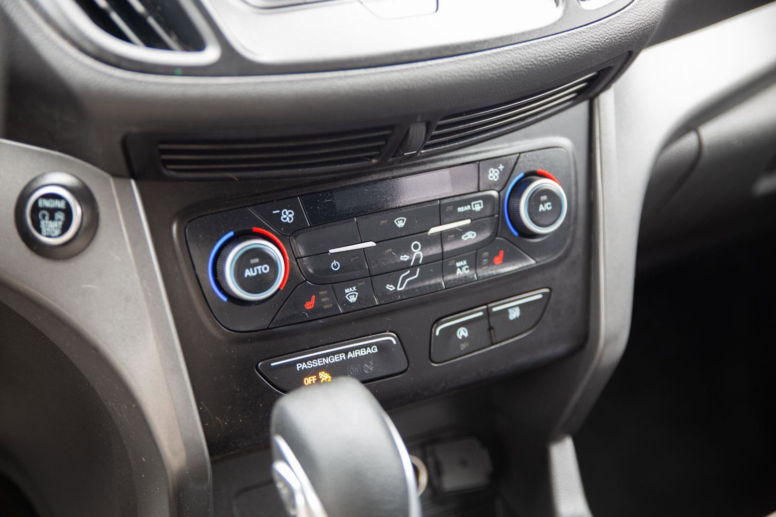 Used 2019 Ford Escape SE image 14