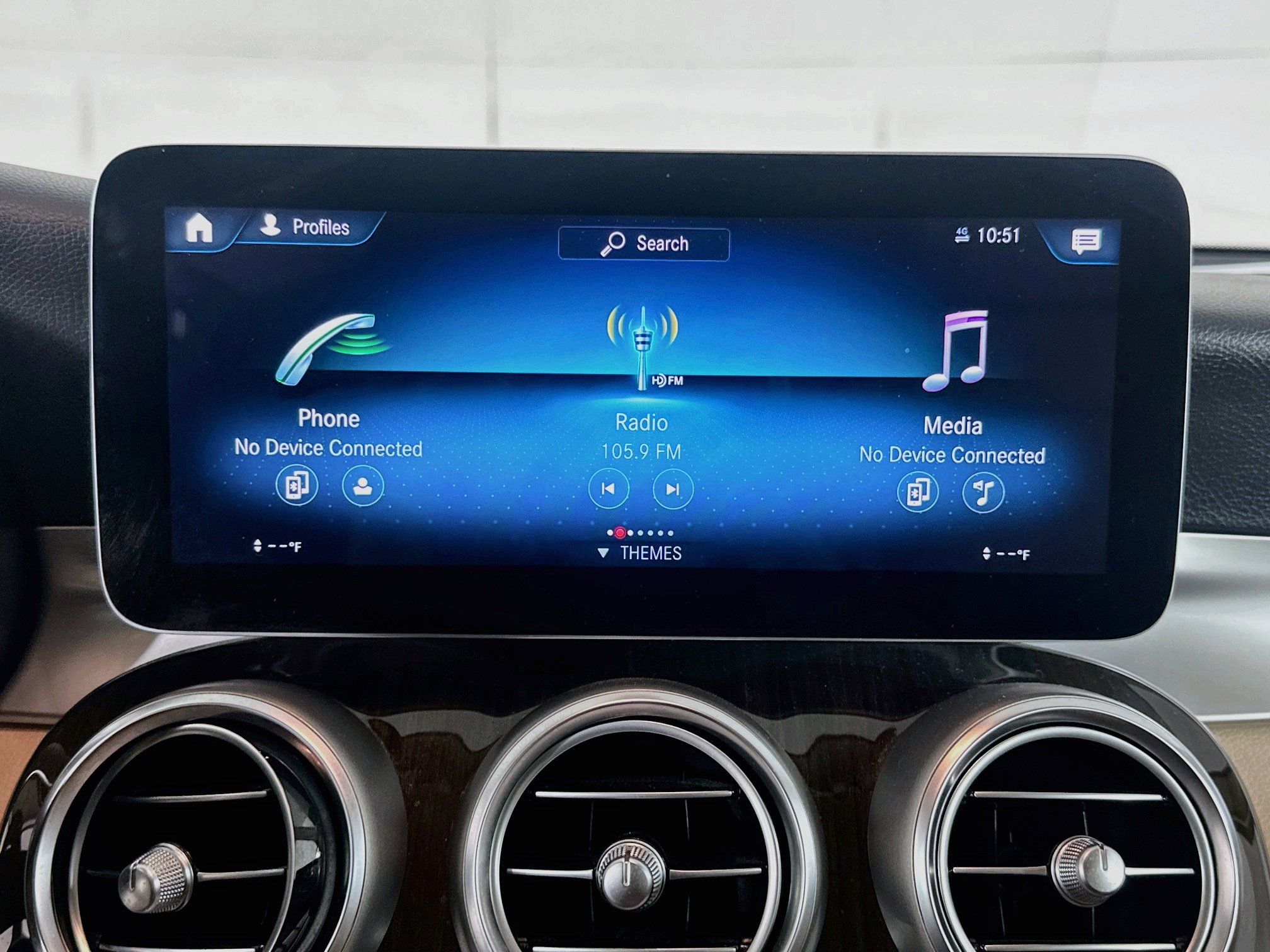 Used 2021 Mercedes-Benz GLC 300 4MATIC w/ Premium Package image 21