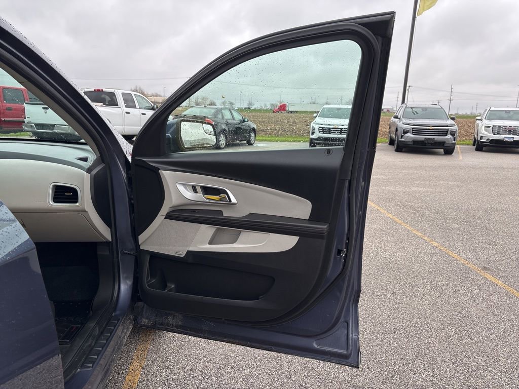 Used 2013 Chevrolet Equinox LT w/ Power Convenience Package image 16