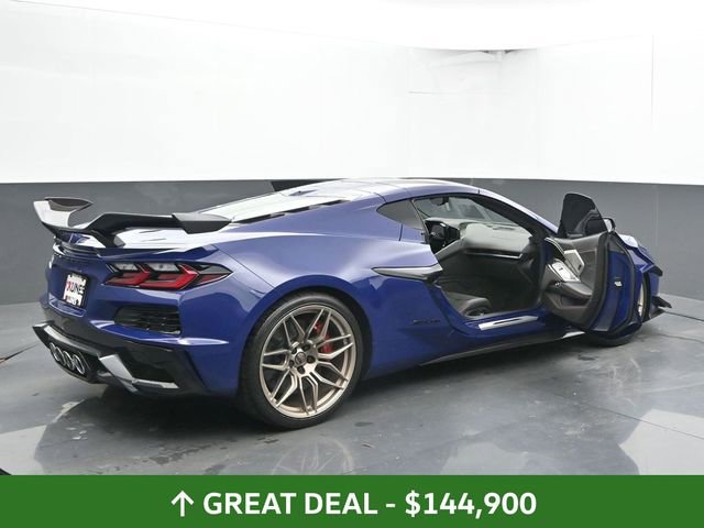 Used 2025 Chevrolet Corvette Z06 w/ Z07 Performance Package image 57