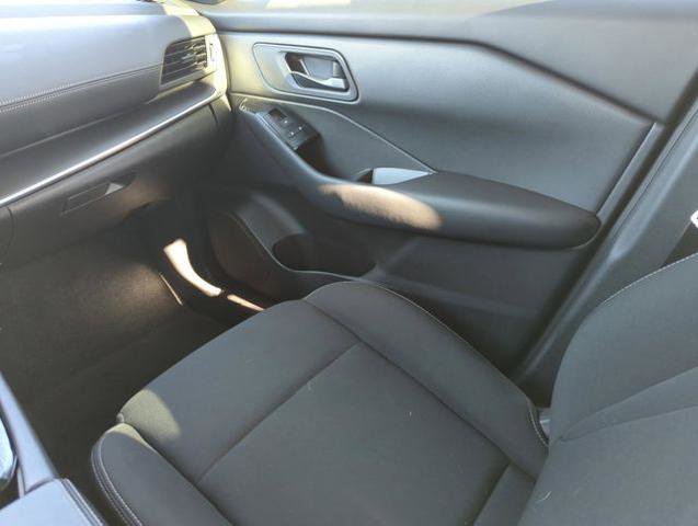 Certified 2025 Nissan Rogue S image 17