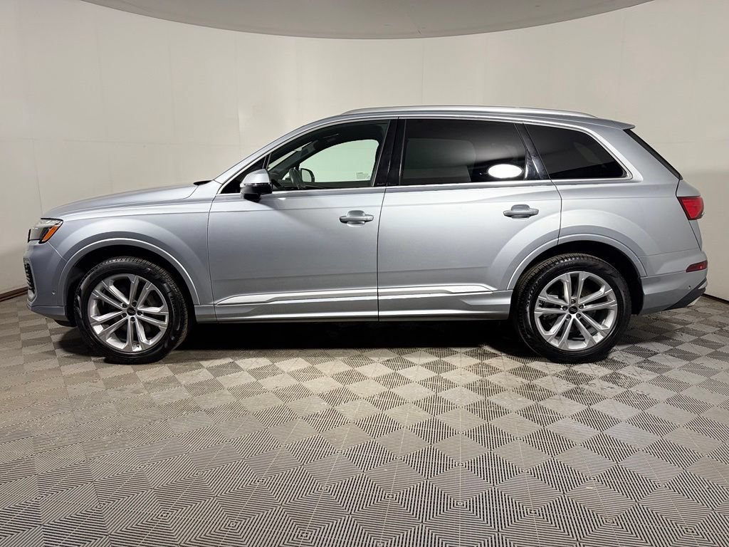 Used 2025 Audi Q7 3.0T Premium Plus AWD/4WD image 3