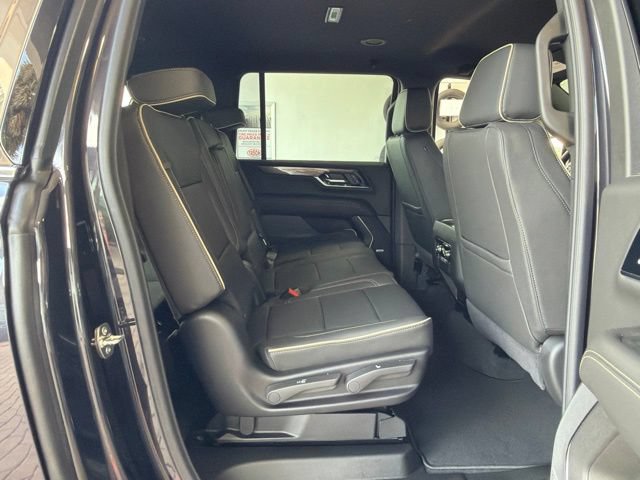 New 2026 GMC Yukon XL Elevation w/ LPO, Elevation Black Package AWD/4WD image 24