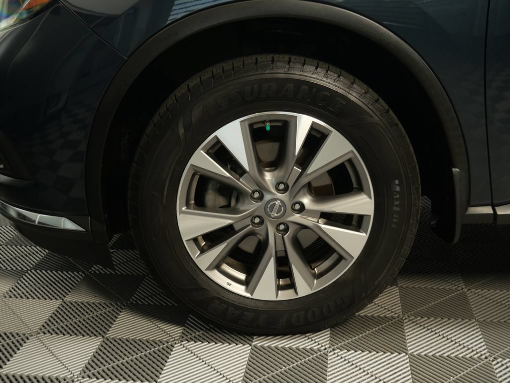 Used 2018 Nissan Murano SL w/ Moonroof Package AWD/4WD image 10