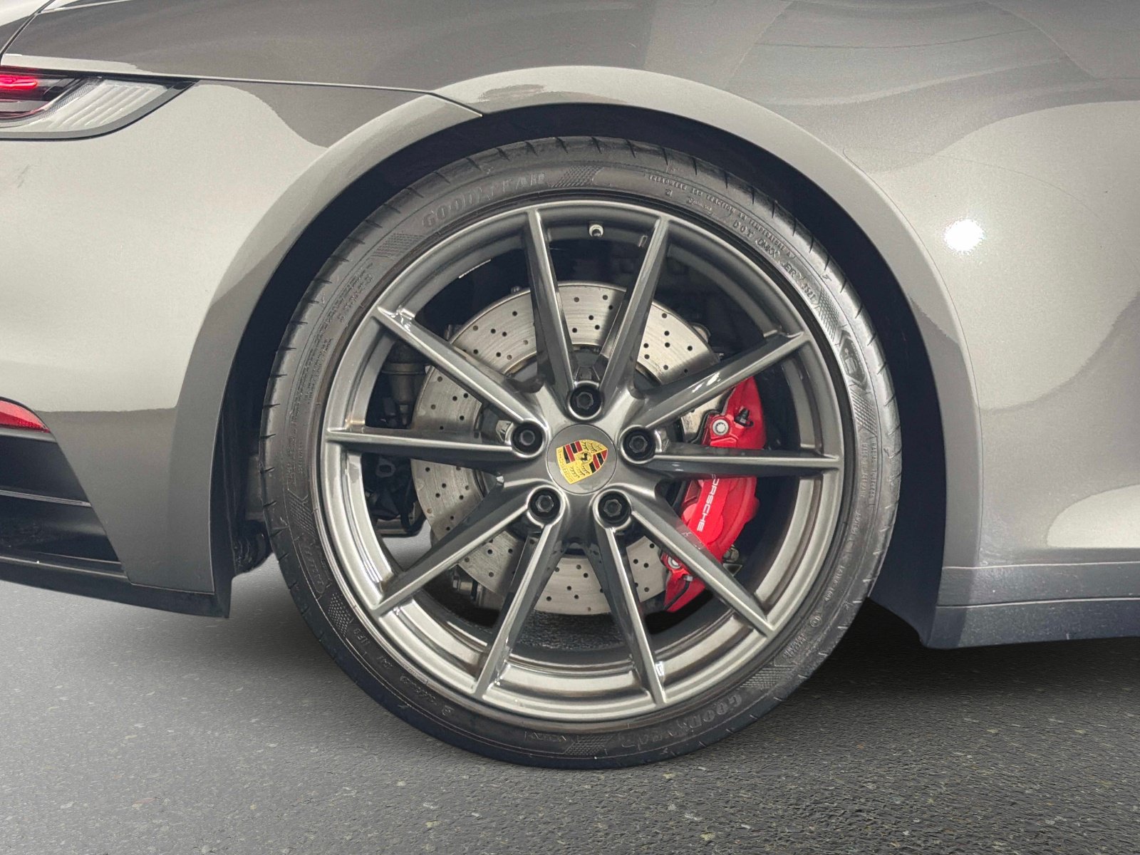 Used 2022 Porsche 911 Targa 4 GTS AWD/4WD image 19