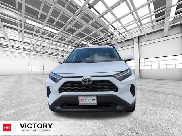 Used 2025 Toyota RAV4 XLE w/ Convenience Package AWD/4WD image 8