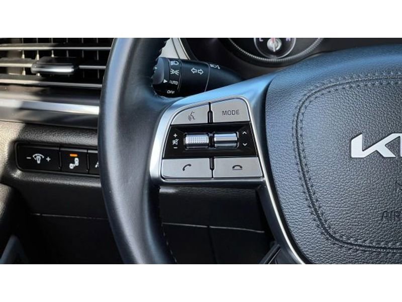 Used 2022 Kia Telluride S image 35