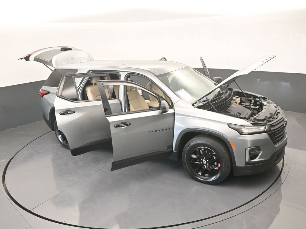 Used 2023 Chevrolet Traverse LS image 68