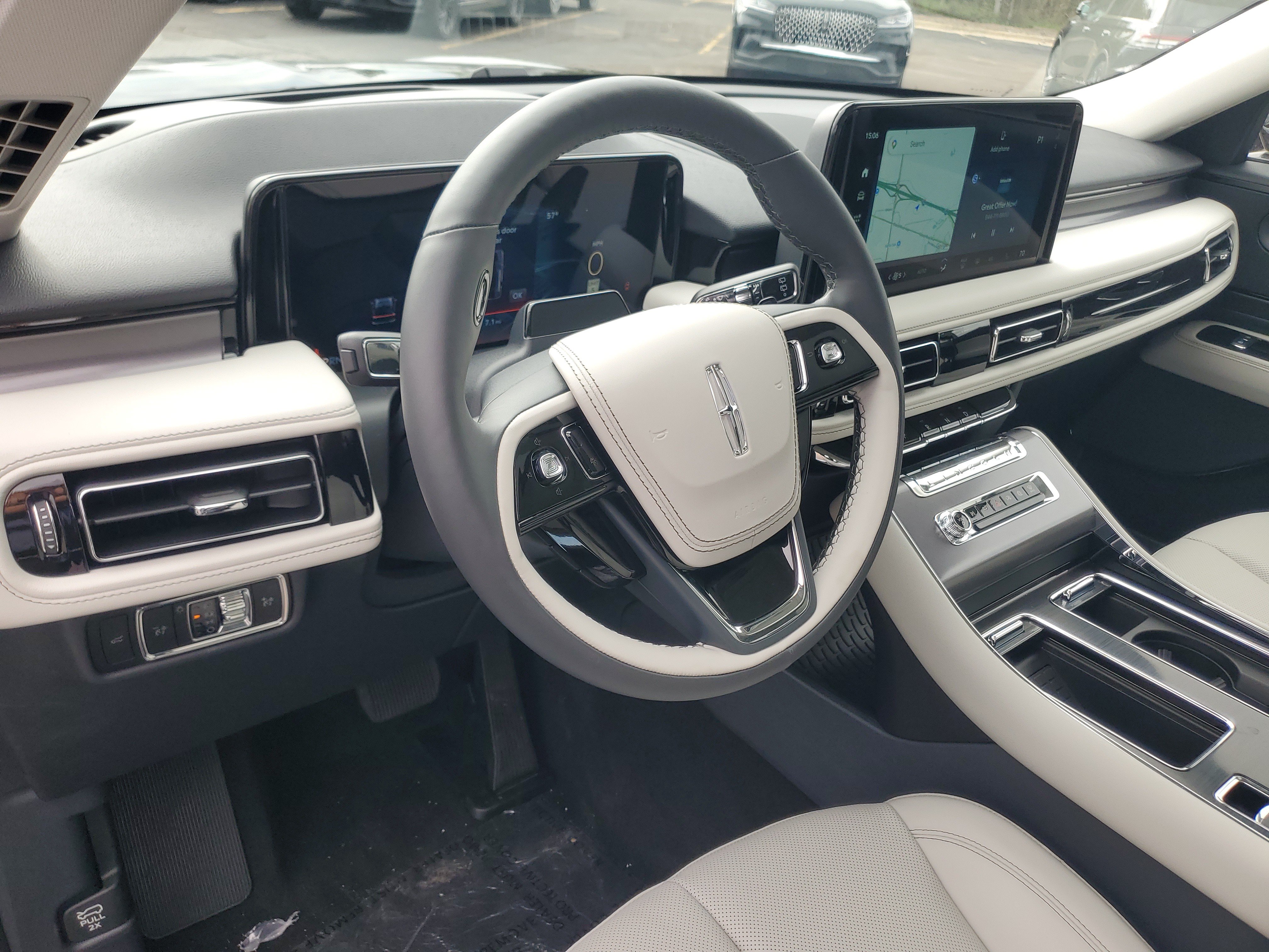 New 2027 Lincoln Aviator AWD image 12