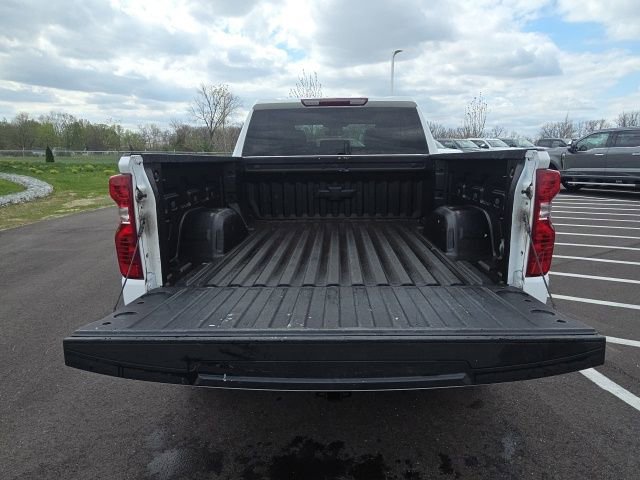 Used 2022 Chevrolet Silverado 1500 Custom AWD/4WD image 10