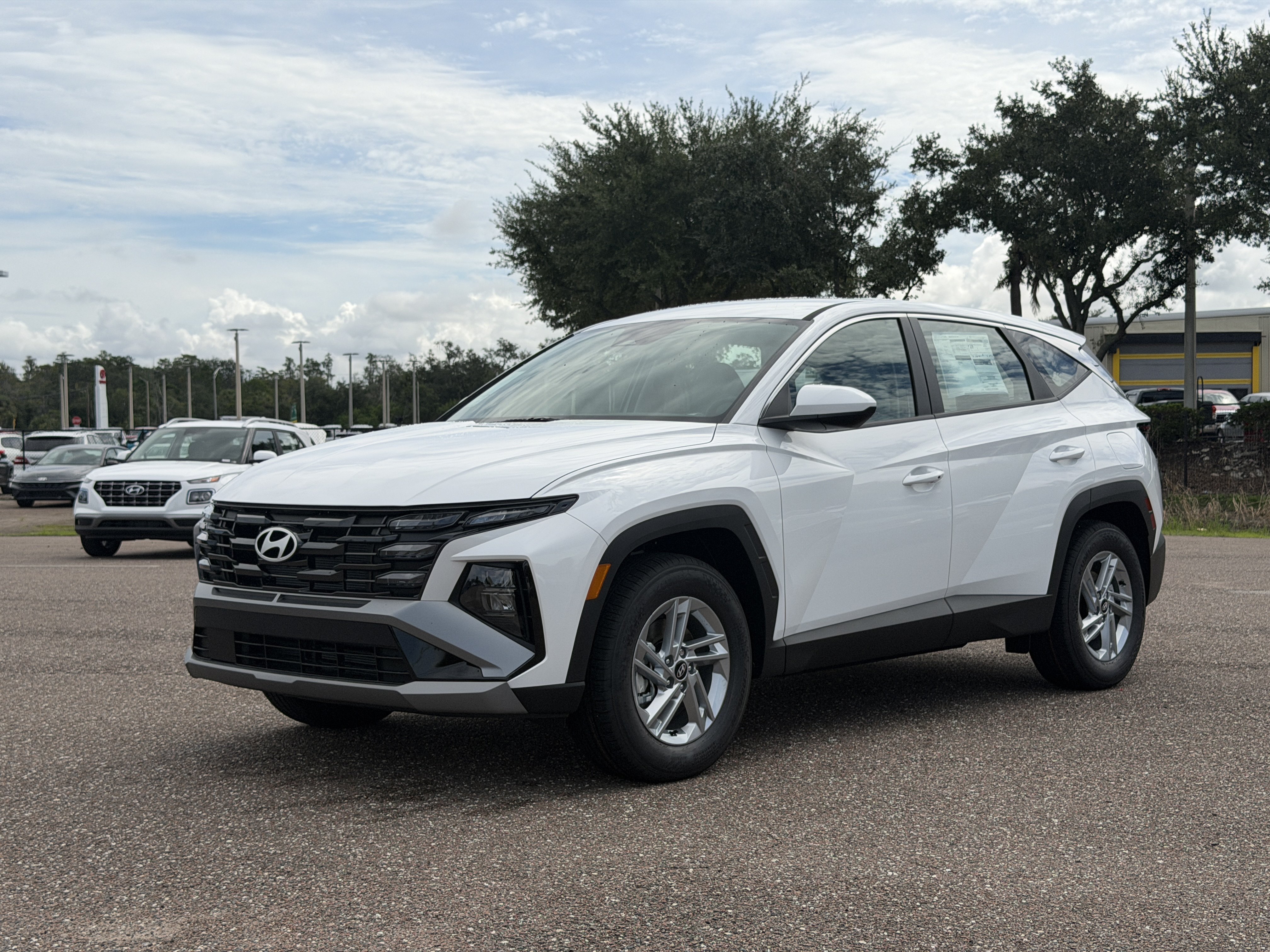 New 2026 Hyundai Tucson SE