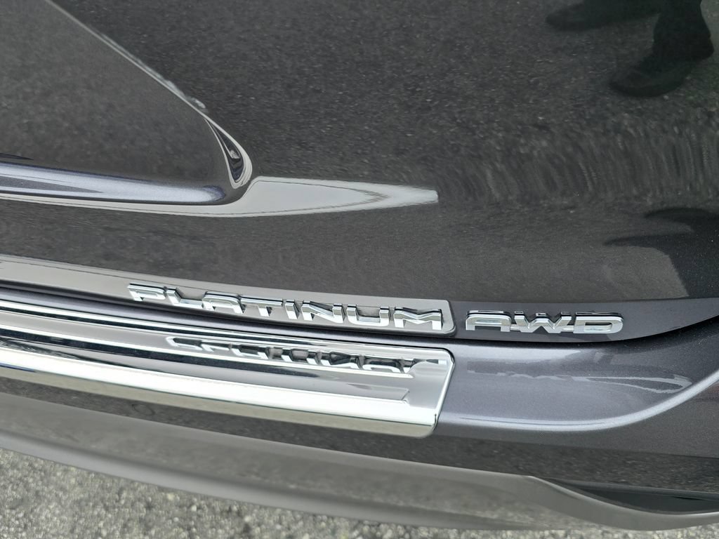 Used 2023 Toyota Highlander Platinum AWD/4WD image 28