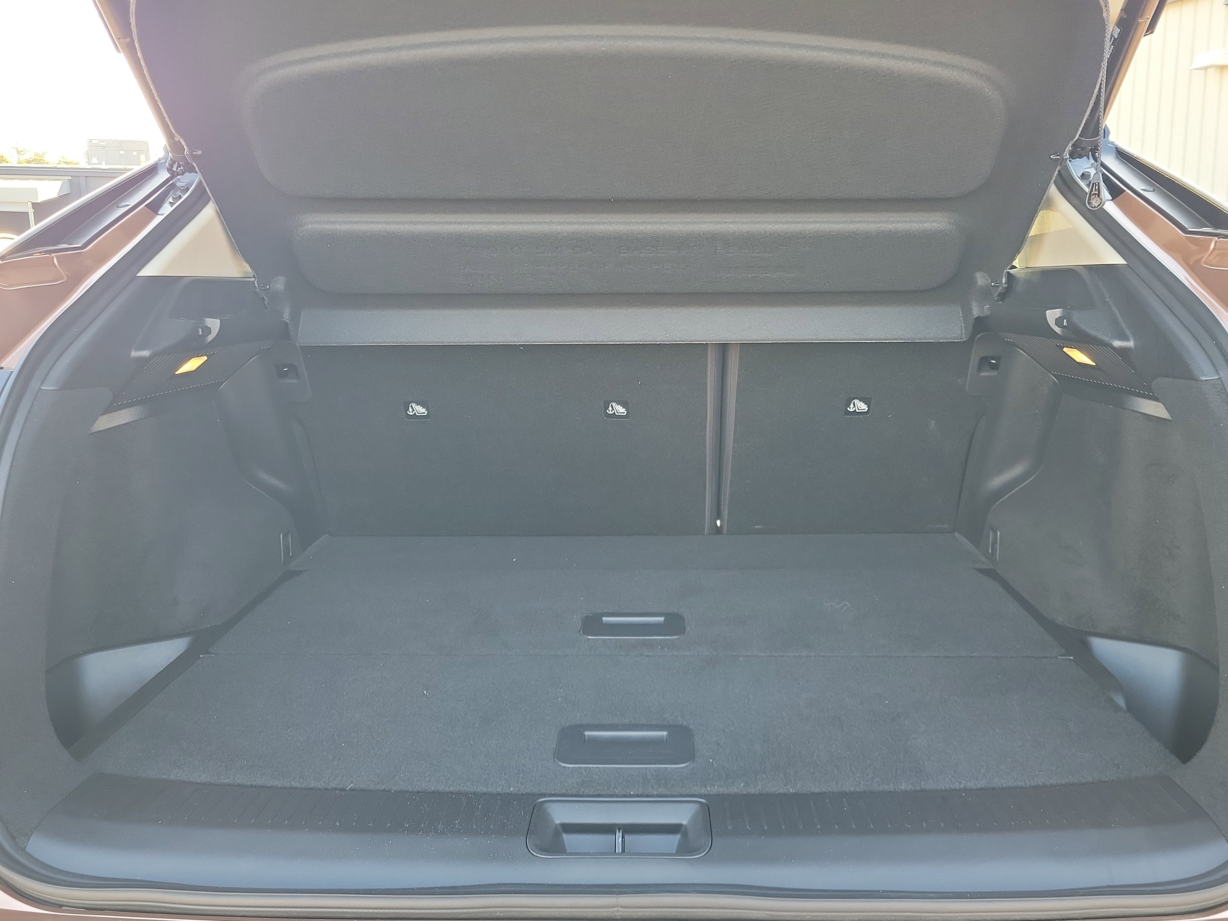 Certified 2023 Nissan Ariya FWD image 9