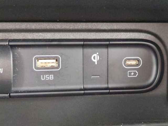 Used 2023 Kia Sportage EX image 25