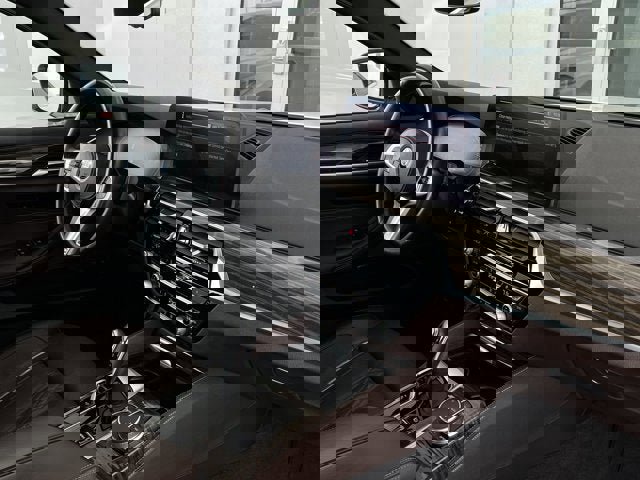 Used 2021 BMW 540i image 22