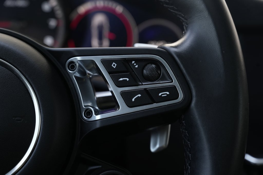 Used 2022 Porsche Cayenne Turbo image 49