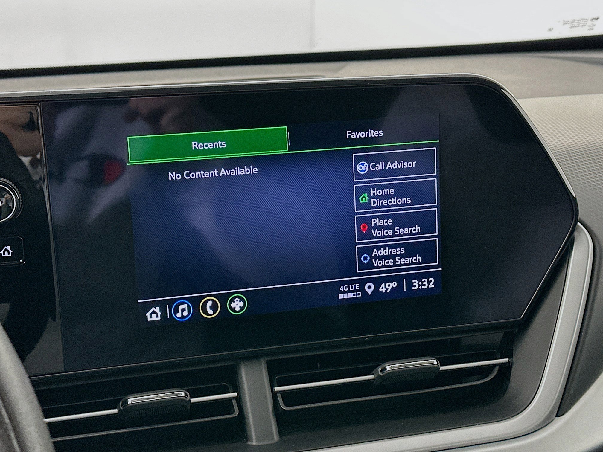 Used 2025 Chevrolet Trax LS w/ LS Convenience Package image 22