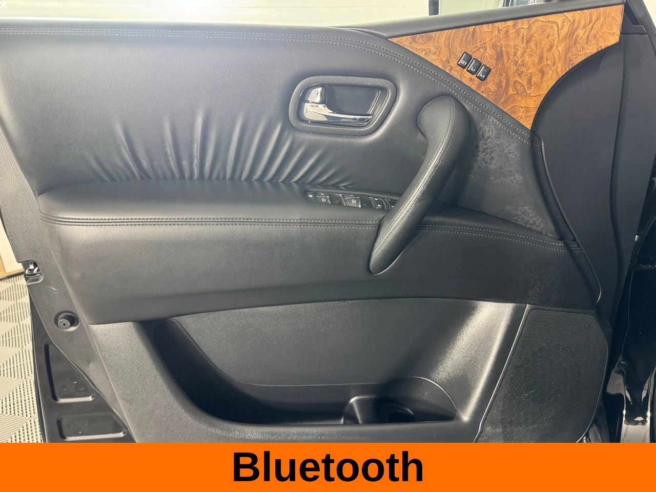 Used 2024 Nissan Armada SL w/ Captain's Chairs Package image 10