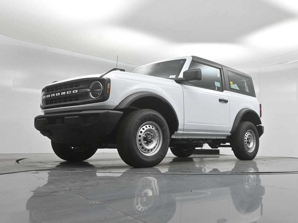 New 2026 Ford Bronco 2-Door AWD/4WD image 36