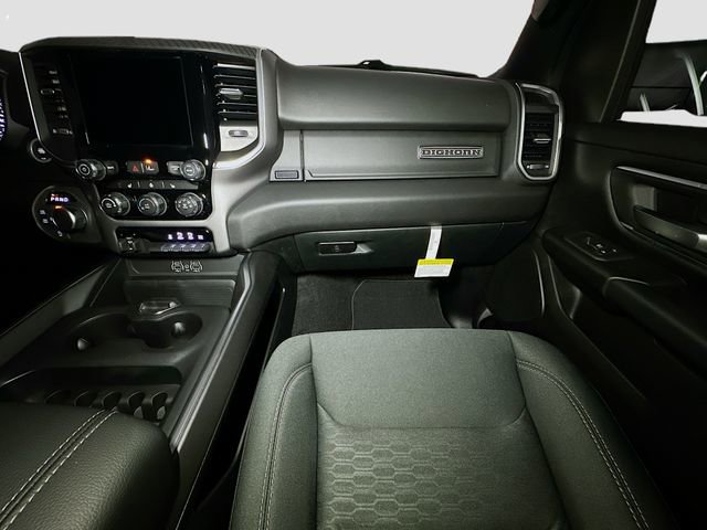 New 2026 RAM 1500 4x4 Crew Cab image 26