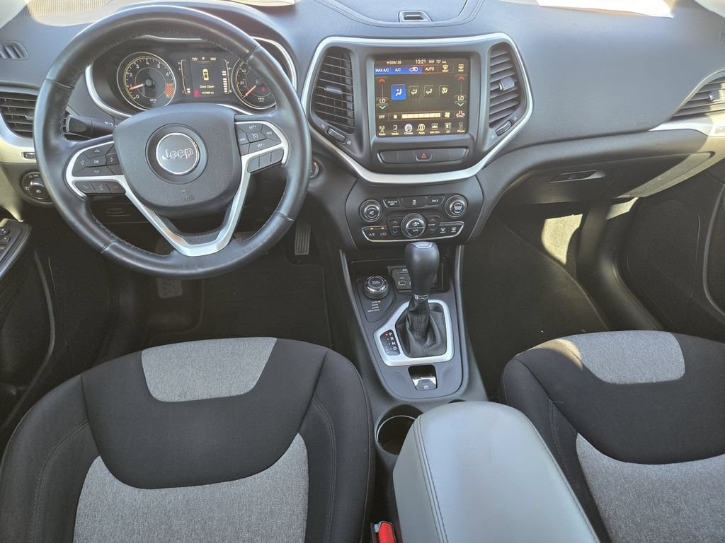 Used 2014 Jeep Cherokee Latitude w/ Comfort/Convenience Group AWD/4WD image 17