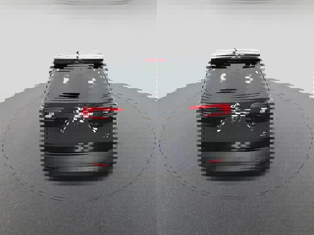 New 2026 Toyota Grand Highlander XLE image 7