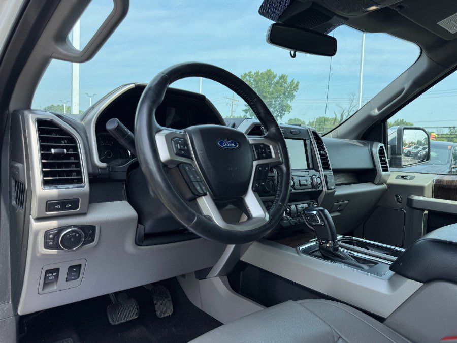 Used 2019 Ford F150 Lariat w/ Equipment Group 502A Luxury AWD/4WD image 14
