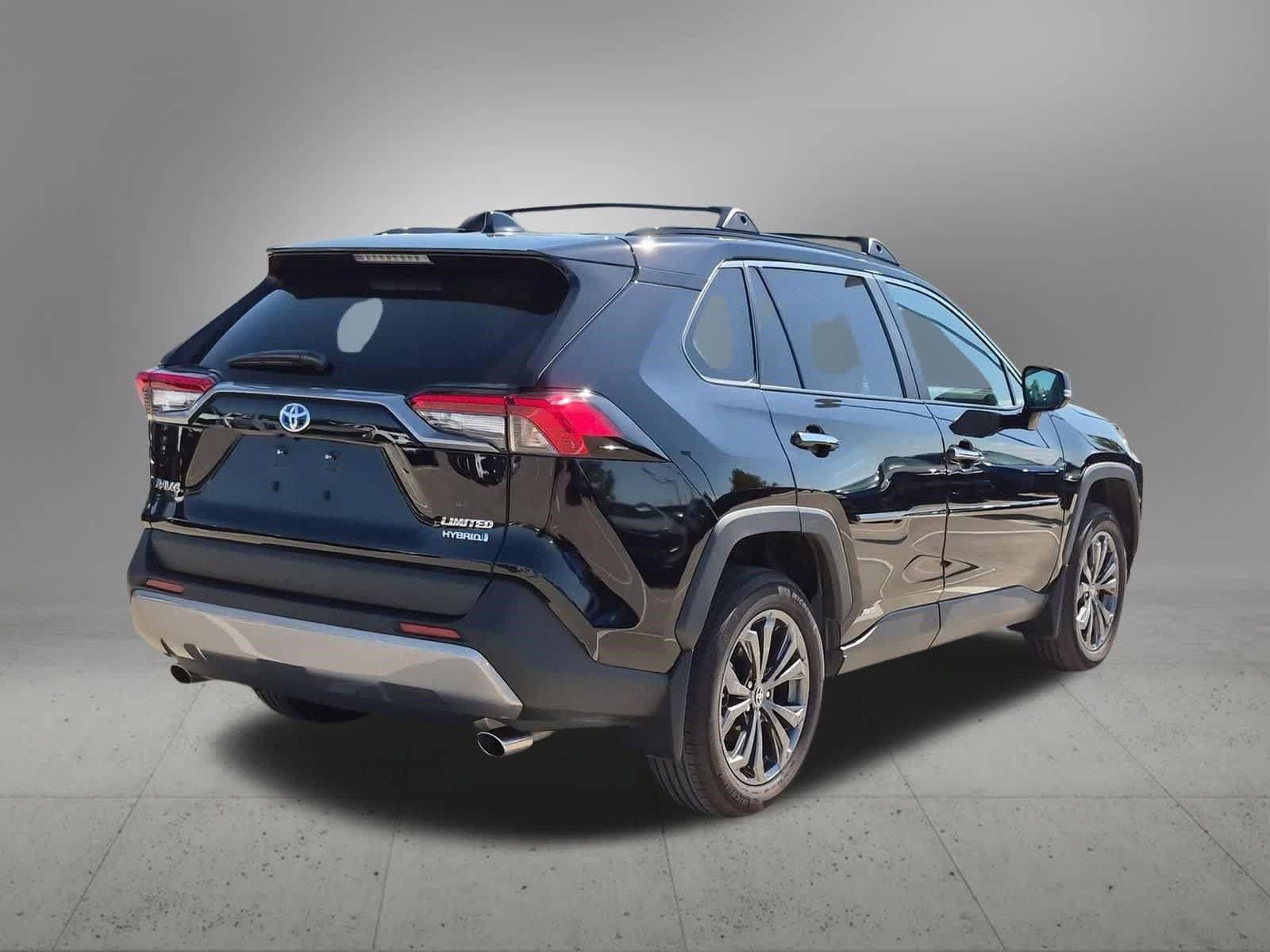 Used 2024 Toyota RAV4 Limited w/ Advanced Technology Package AWD/4WD image 6
