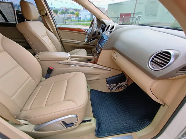 Used 2009 Mercedes-Benz ML 320 BlueTEC 4MATIC image 60
