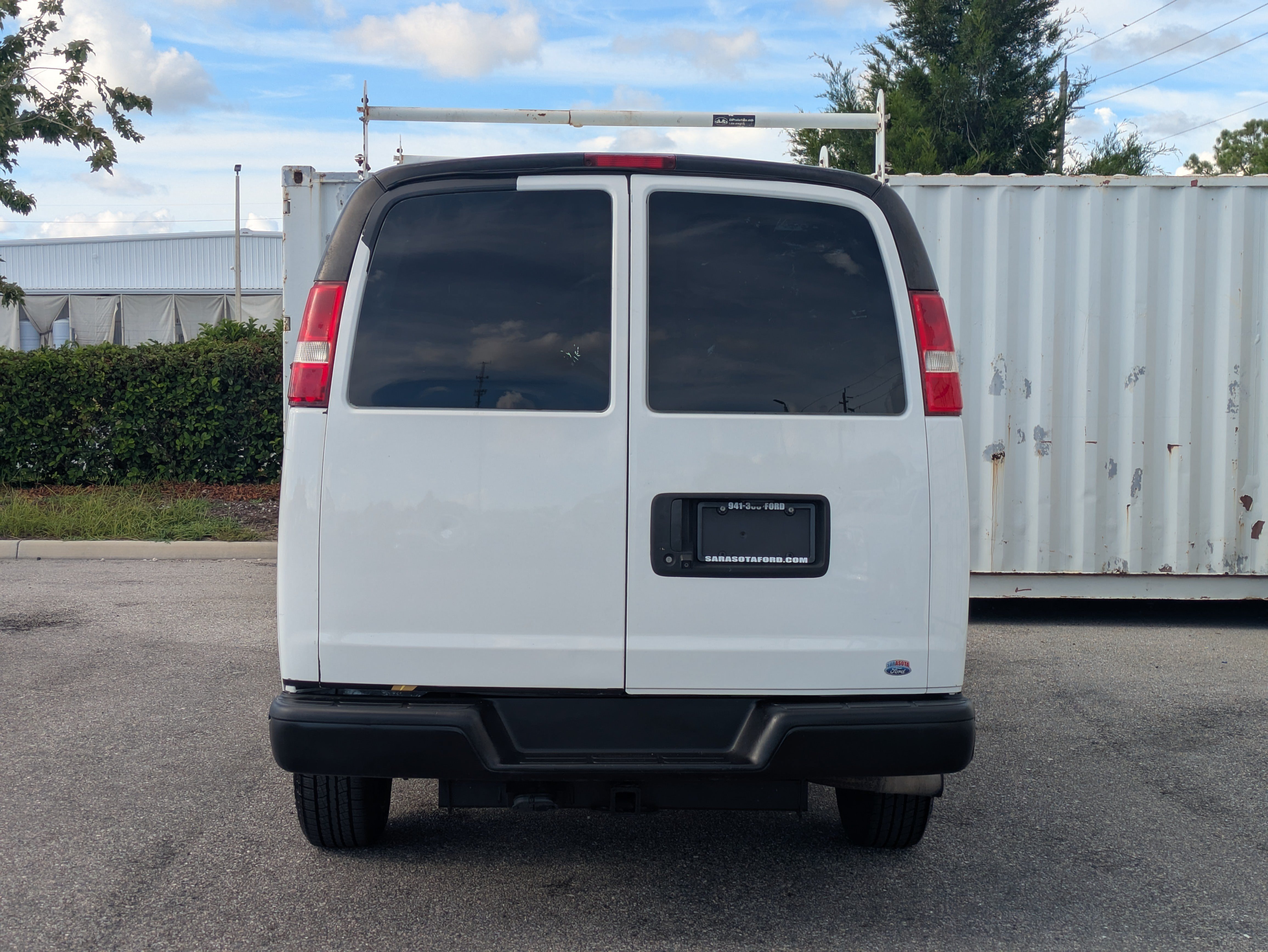 Used 2020 Chevrolet Express 2500 w/ Driver Convenience Package RWD image 6