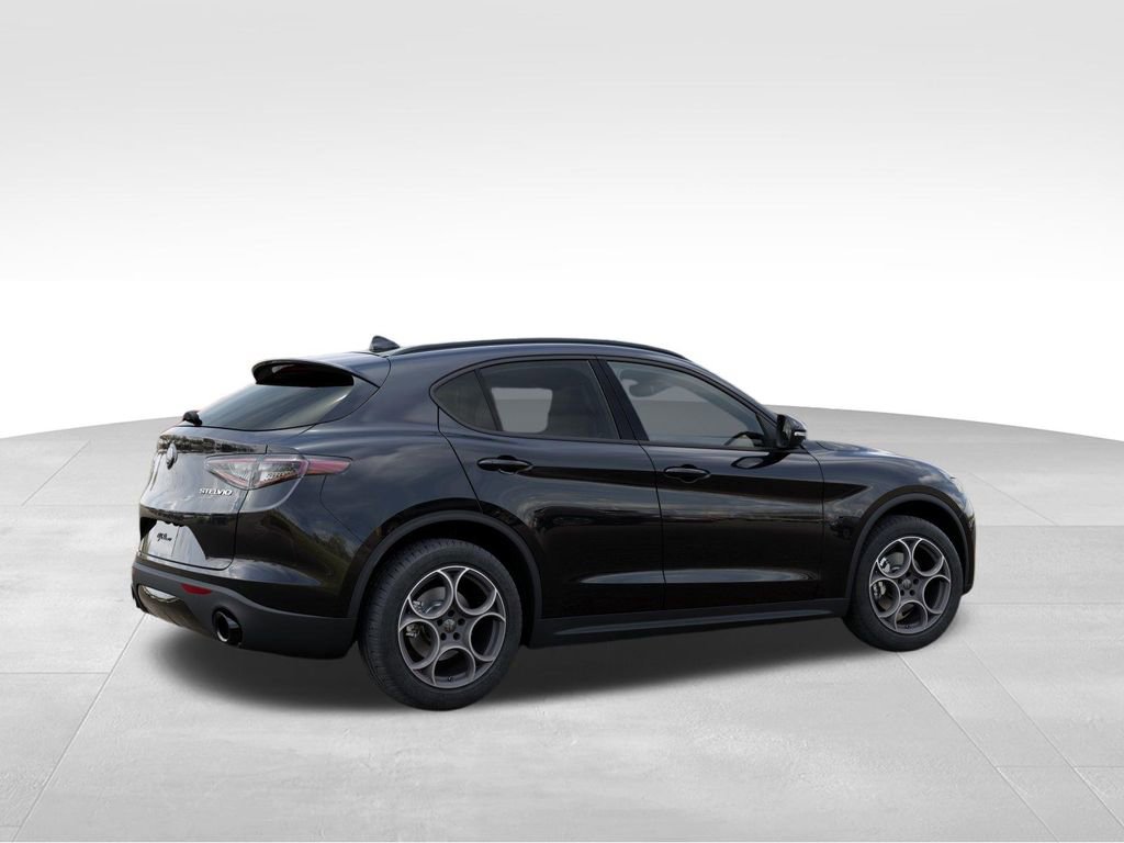 New 2025 Alfa Romeo Stelvio Sprint w/ Convenience Package AWD/4WD image 4